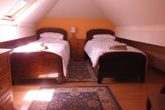 twin room